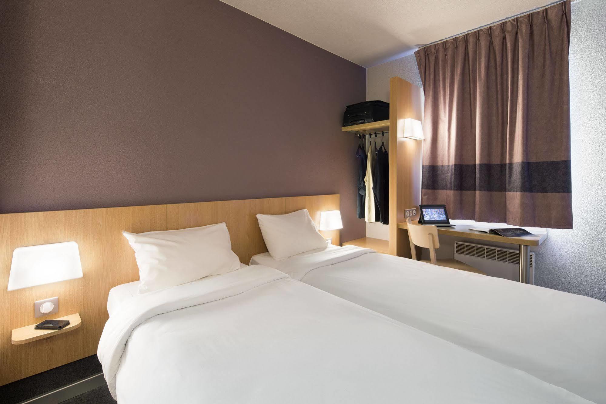 B&B Hotel Saint-Michel Sur Orge Exteriör bild